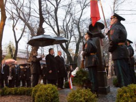 В Кишинэу открыт бюст маршала Польши Юзефа Пилсудского