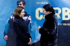 Președinta Maia Sandu, după vizionarea filmului „Carbon” la Fălești: „Oamenii noștri știu să admire frumosul și sunt dornici de artă” 
