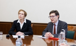 Președinta Maia Sandu a discutat despre aderarea Moldovei la Uniunea Europeană cu ambasadorii Franței și Germaniei