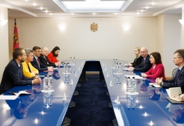 Глава государства встретилась с европейским комиссаром по внутренним делам