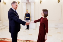 Șefa statului, în discuții cu Președintele Klaus Iohannis: „România rămâne principalul susținător al Moldovei”