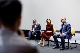 Președinta Maia Sandu s-a întâlnit cu mai mulți conaționali stabiliți în București 