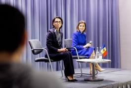 Președinta Maia Sandu la întâlnirea cu moldovenii stabiliți în Franța: „Ei sunt adevărați ambasadori ai țării, contribuie la o viață mai bună acasă”