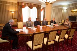 Președintele Republicii Moldova, Nicolae Timofti, a semnat decretele de numire în funcție a nouă judecători