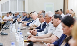 Президент Майя Санду на встрече с местными властями в Хынчешть: «Наш план ясен - заботиться о людях и строить европейскую Молдову у себя дома»