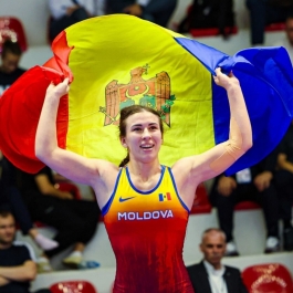 Președinta Maia Sandu i-a felicitat pe sportivii moldoveni care au obținut performanțe la Campionatul European de lupte U-23