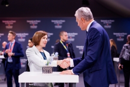 На Саммите мира в Украине Президент Майя Санду подтвердила приверженность Молдовы справедливому миру и укрепила партнерские отношения с европейскими и североамериканскими лидерами на благо граждан страны
