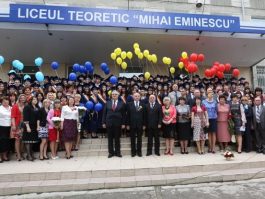 Președintele Nicolae Timofti a participat la festivitatea dedicată încheierii anului școlar la Liceul teoretic „Mihai Eminescu” din Bălți