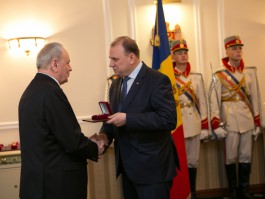 Президент Николае Тимофти вручил государственные награды группе граждан