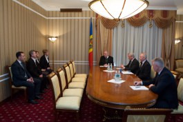 Президент Николае Тимофти подписал указы о назначении на должность четырех судей 