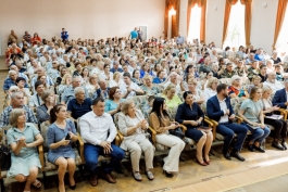 Президент Майя Санду на встрече с жителями города Яловень: «Шаг за шагом мы добиваемся побед, которые в совокупности означают огромный скачок в развитии нашей страны»