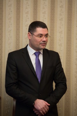 Președintele Nicolae Timofti a semnat decretele de numire în funcție a opt magistrați