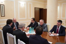 Președintele Nicolae Timofti a purtat consultări cu fracțiunile parlamentare ale PLDM, PDM, PCRM și PL