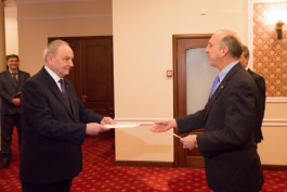 Președintele Nicolae Timofti a primit scrisorile de acreditare din partea ambasadorului SUA, James D. Pettit