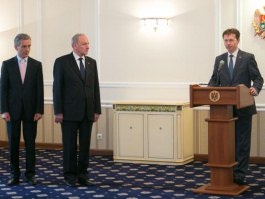Присяга  министра финансов Вячеслава Негруца