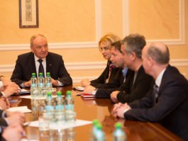 President Nicolae Timofti holds consultations with Communists' parliamentary faction