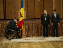 Члены нового Правительства принесли присягу в присутствии президента Республики Молдова Николае Тимофти