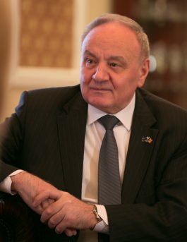 Președintele Nicolae Timofti l-a primit pe Asaf Hajiyev, Secretar general al Adunării Parlamentare a CEMN