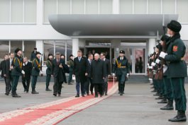 Romanian president ends two-day visit to Moldova