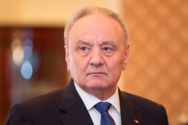 Moldovan president Nicolae Timofti signs decrees appointing seven magistrates