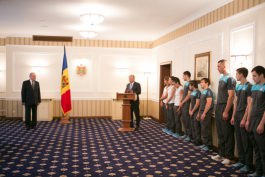 Președintele a înmânat drapelul Republicii Moldova echipei olimpice care ne va reprezenta la Baku