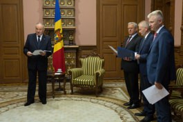 Președintele Timofti a semnat decretele de numire în funcție a trei magistrați