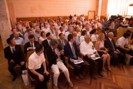 Президент Николае Тимофти принял участие в церемонии открытия предприятия по производству пеллет из биомассы