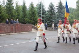 Moldovan president introduces new defence minister to staff