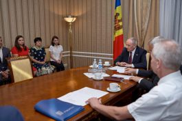 Președintele Timofti a semnat decretele de numire în funcție a 15 magistrați