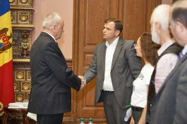 Президент Николае Тимофти встретился с представителями гражданской платформы «Достоинство и Правда»